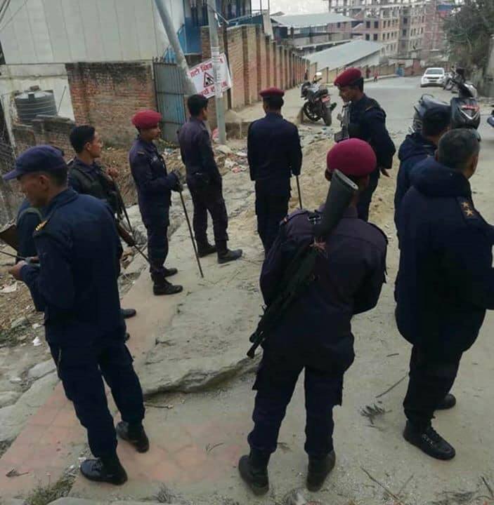 कीर्तिपुरको 'छ्याक: ल्वहं' मा प्रहरीले रोक्यो थुक्न, चारैतिर घेरेपछि अर्कै ढुंगामा कार्यक्रम