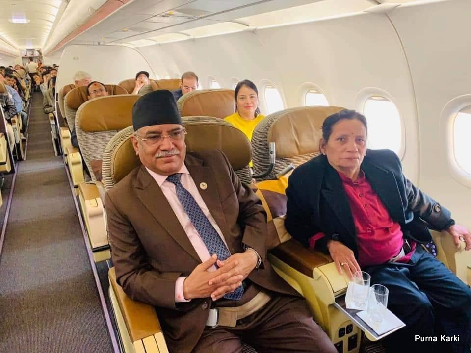 पत्नी सीताको उपचारका लागि प्रचण्ड अमेरिका प्रस्थान, 'सीताले साह्रै जिद्दी गरेकीले जाँदैछु'