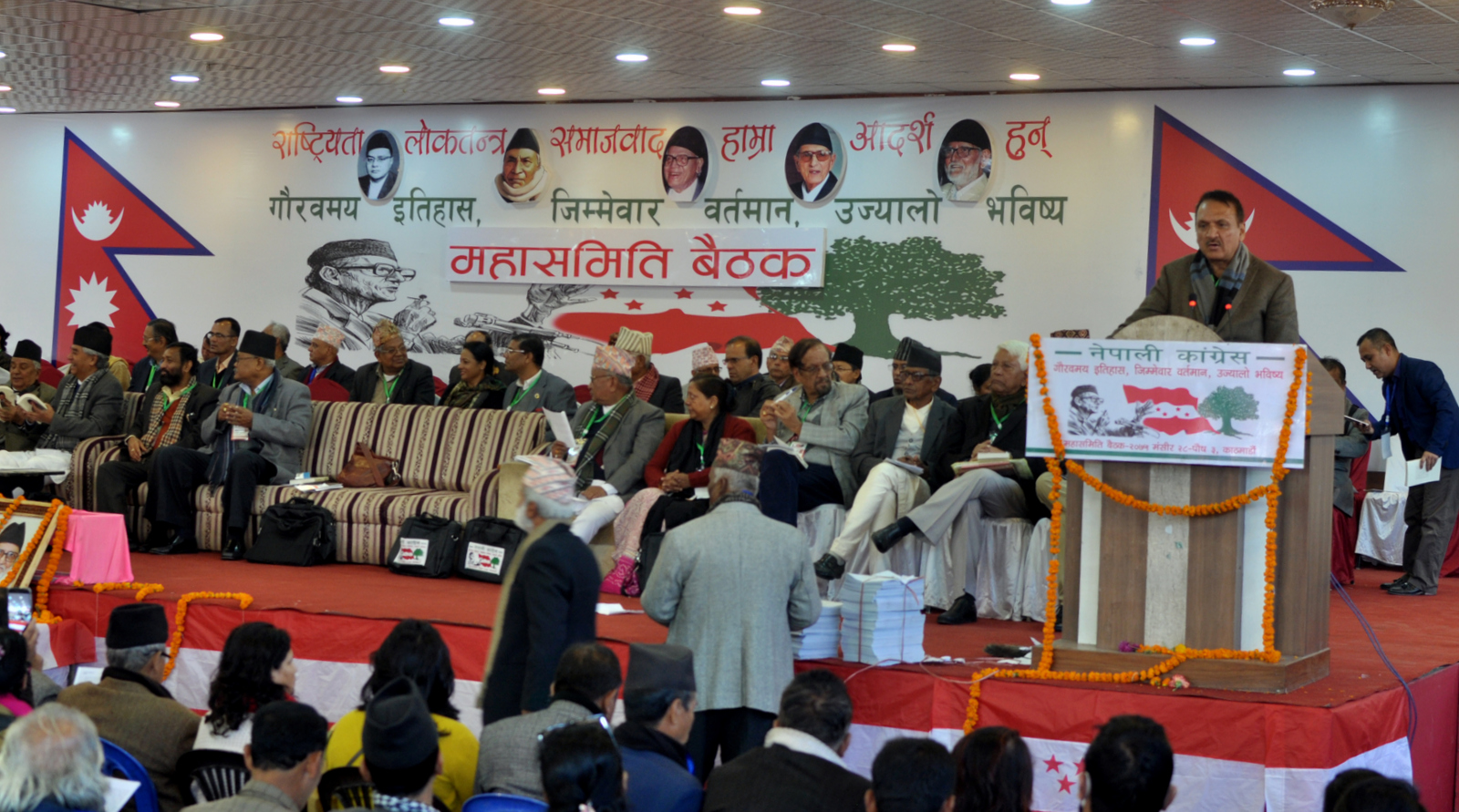 सभापतिसँग वरिष्ठ नेताले हात मिलाएर एकता हुँदैन